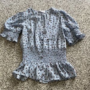 Like new light blue floral blouse sz xs
